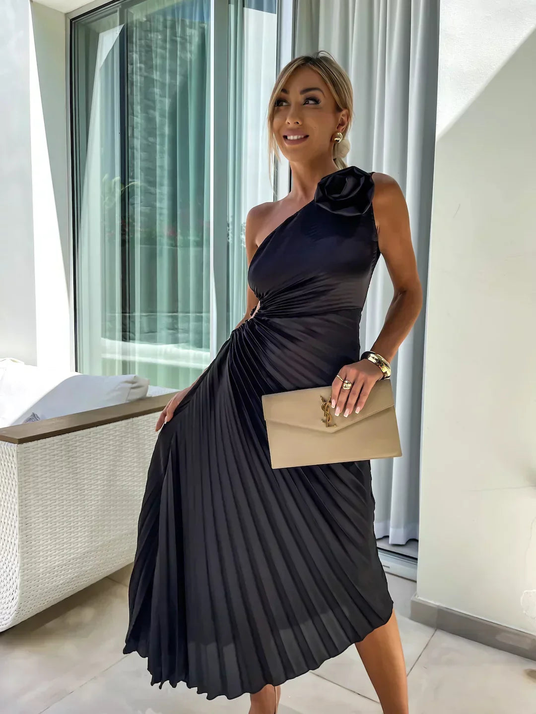 ALESSIA – ROMANTIC BLOOM MIDI DRESS